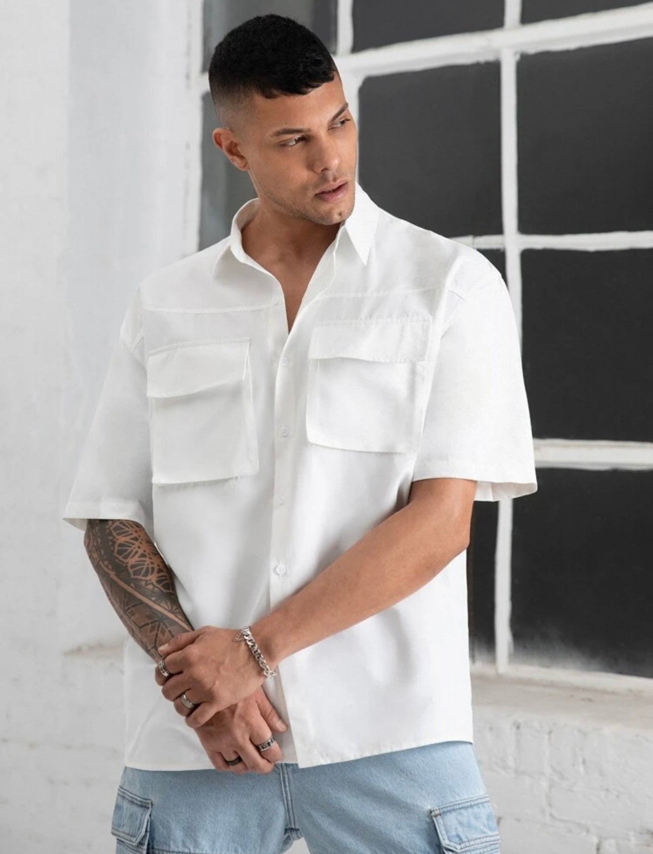 Lose fit staple tee